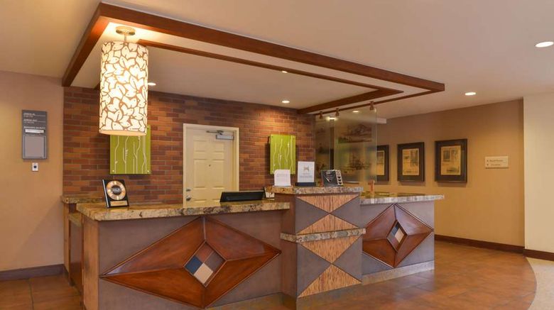 <b>Hilton Garden Inn Yuma/Pivot Point Lobby</b>. Images powered by <a href="https://iceportal.shijigroup.com/" title="IcePortal" target="_blank">IcePortal</a>.