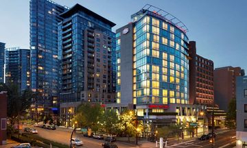 Hampton Inn & Suites by Hilton