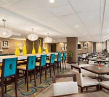 Hampton Inn & Suites by Hilton Lobby