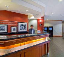 Hampton Inn Vancouver Airport Lobby