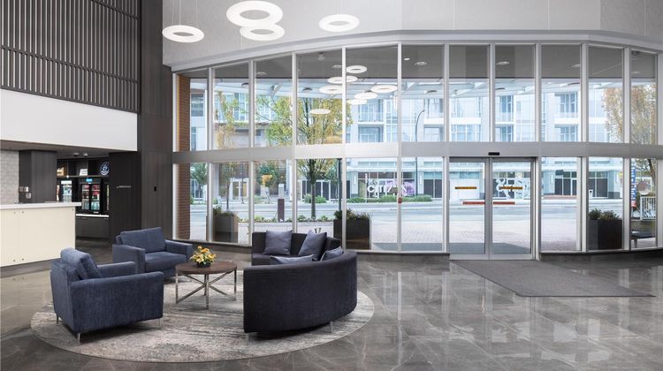 Hilton Vancouver Metrotown Lobby