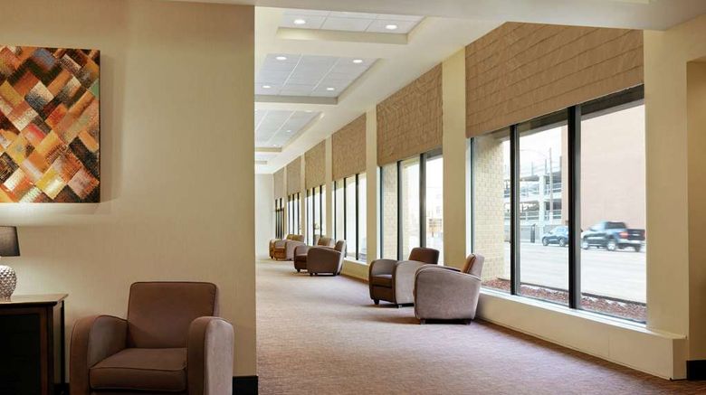 <b>Hilton Garden Inn Saskatoon Downtown Meeting</b>. Images powered by <a href="https://iceportal.shijigroup.com/" title="IcePortal" target="_blank">IcePortal</a>.