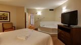 <b>Hilton Garden Inn Calgary Airport Room</b>. Images powered by <a href="https://iceportal.shijigroup.com/" title="IcePortal" target="_blank">IcePortal</a>.