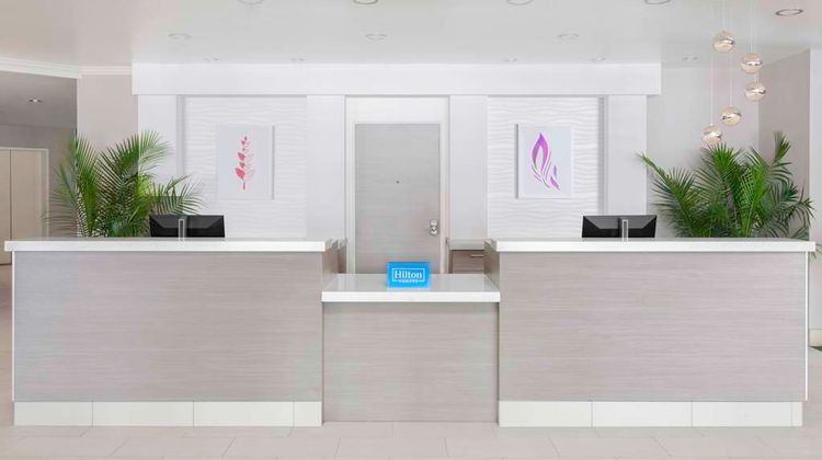 Hilton Garden Inn Calgary Airport Lobby