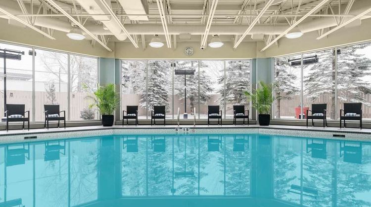 Hilton Garden Inn Calgary Airport Pool