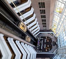 Hilton Suites Toronto/Markham Conf Ctr Lobby