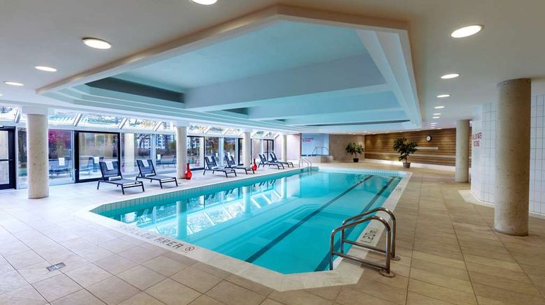 <b>Hilton Suites Toronto/Markham Conf Ctr Pool</b>. Images powered by <a href="https://iceportal.shijigroup.com/" title="IcePortal" target="_blank">IcePortal</a>.