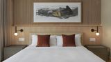 Hilton Toronto Airport Hotel & Suites Room