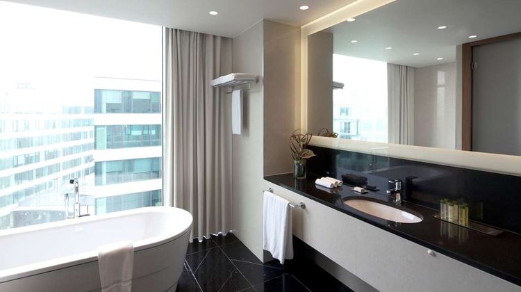 DoubleTree by Hilton Zagreb Room
