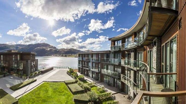 Hilton Queenstown Resort & Spa Exterior