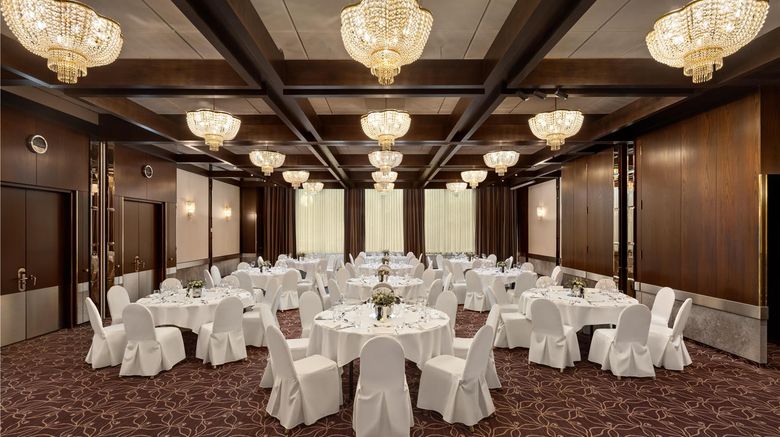 <b>Hilton Zurich Airport Meeting</b>. Images powered by <a href="https://iceportal.shijigroup.com/" title="IcePortal" target="_blank">IcePortal</a>.