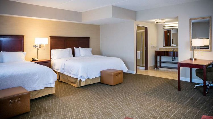 Hampton Inn & Suites Perrysburg Room
