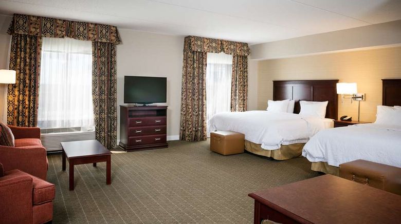 <b>Hampton Inn & Suites Perrysburg Room</b>. Images powered by <a href="https://iceportal.shijigroup.com/" title="IcePortal" target="_blank">IcePortal</a>.