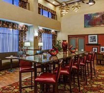 Hampton Inn & Suites Perrysburg Lobby