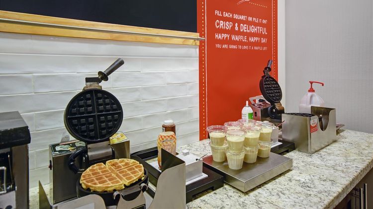 Hampton Inn & Suites, Robbinsville Restaurant