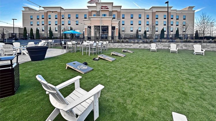 Hampton Inn & Suites, Robbinsville Exterior