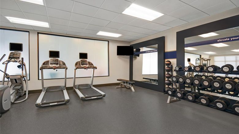 <b>Hampton Inn & Suites, Robbinsville Health</b>. Images powered by <a href="https://iceportal.shijigroup.com/" title="IcePortal" target="_blank">IcePortal</a>.
