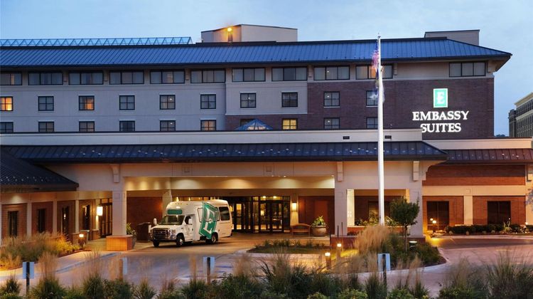 Embassy Suites Omaha Downtown Exterior