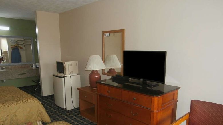 <b>Americas Best Value Inn-Augusta/South Room</b>. Images powered by <a href="https://iceportal.shijigroup.com/" title="IcePortal" target="_blank">IcePortal</a>.