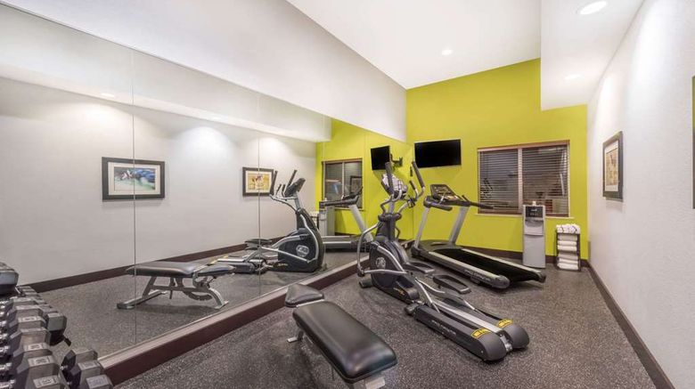 <b>Hawthorn Extended Stay by Wyndham Midland Health</b>. Images powered by <a href="https://iceportal.shijigroup.com/" title="IcePortal" target="_blank">IcePortal</a>.