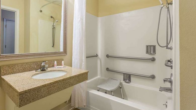 <b>Baymont Inn & Suites Cornelia Room</b>. Images powered by <a href="https://iceportal.shijigroup.com/" title="IcePortal" target="_blank">IcePortal</a>.