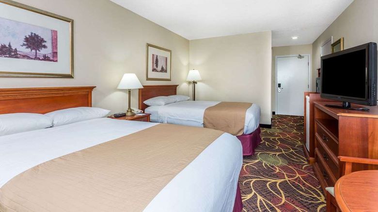 <b>Baymont Inn & Suites Cornelia Room</b>. Images powered by <a href="https://iceportal.shijigroup.com/" title="IcePortal" target="_blank">IcePortal</a>.