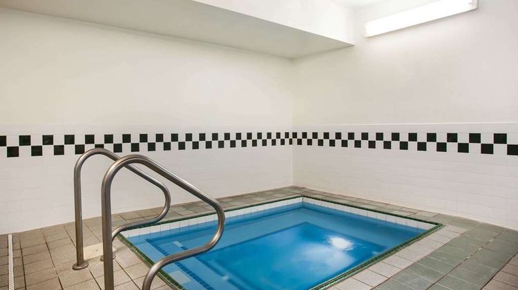 Baymont Inn & Suites Helena Pool