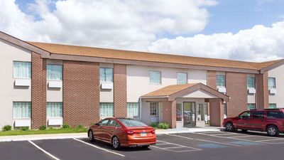 Baymont Inn & Suites Beloit