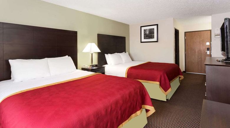 <b>Baymont Inn & Suites Beloit Room</b>. Images powered by <a href="https://iceportal.shijigroup.com/" title="IcePortal" target="_blank">IcePortal</a>.