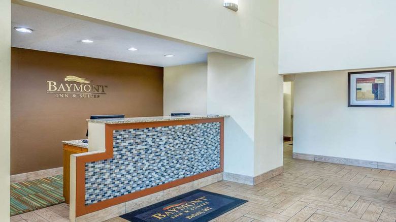 <b>Baymont Inn & Suites Beloit Lobby</b>. Images powered by <a href="https://iceportal.shijigroup.com/" title="IcePortal" target="_blank">IcePortal</a>.