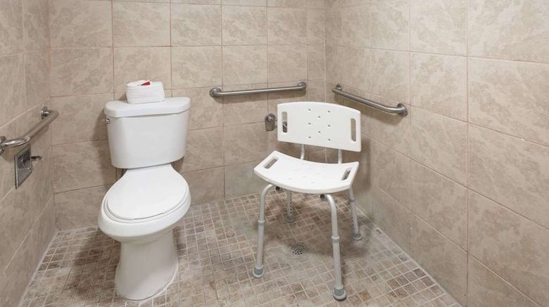 <b>Days Inn by Wyndham St. Petersburg Room</b>. Images powered by <a href="https://iceportal.shijigroup.com/" title="IcePortal" target="_blank">IcePortal</a>.