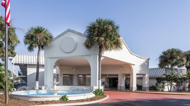 Days Inn by Wyndham St. Petersburg Exterior