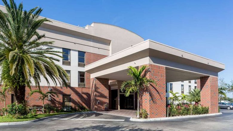 Days Inn  and  Suites Ft Myers nr JetBlue Pk Exterior. Images powered by <a href="https://iceportal.shijigroup.com" target="_blank" rel="noopener">Ice Portal</a>.