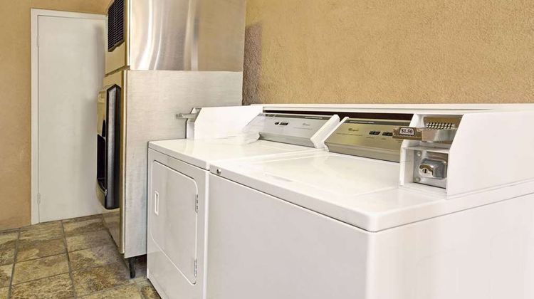 Days Inn & Suites Santa Rosa Other