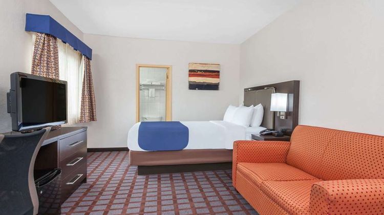 Days Inn Woodbury Room