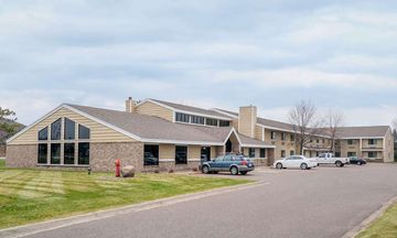 Days Inn & Suites Baxter Brainerd Area