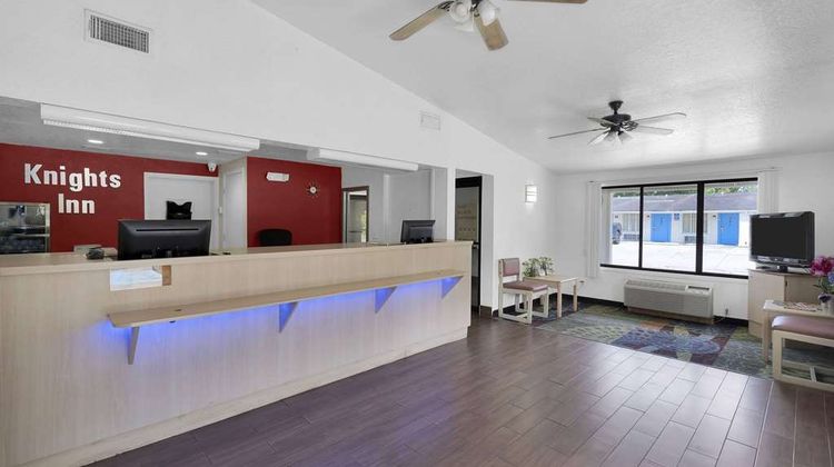 Knights Inn Jacksonville Baymeadows Lobby