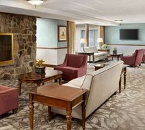 Ramada Plaza by Wyndham Portland Lobby