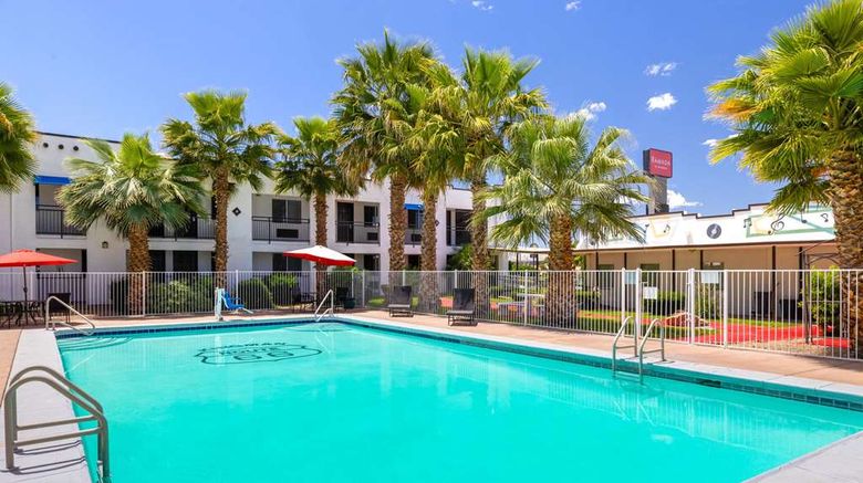 <b>Ramada Kingman Pool</b>. Images powered by <a href="https://iceportal.shijigroup.com/" title="IcePortal" target="_blank">IcePortal</a>.