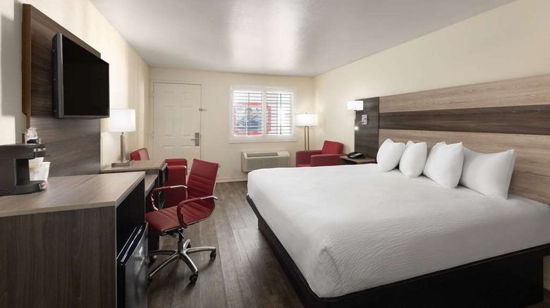 <b>Ramada Kingman Room</b>. Images powered by <a href="https://iceportal.shijigroup.com/" title="IcePortal" target="_blank">IcePortal</a>.