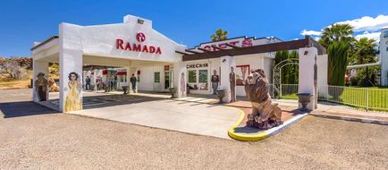 Ramada Kingman Exterior
