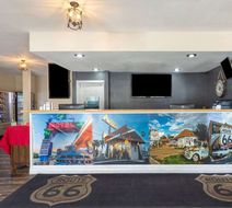 Ramada Kingman Lobby