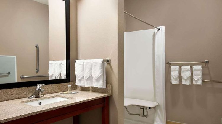 Super 8 Hershey Room