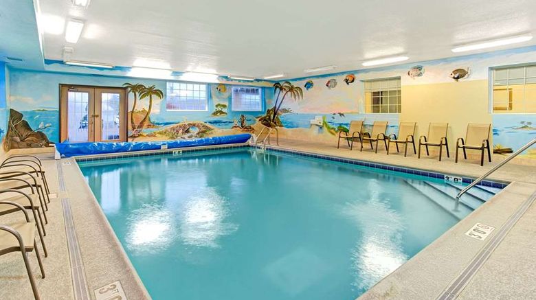 <b>Super 8 Gurnee Pool</b>. Images powered by <a href="https://iceportal.shijigroup.com/" title="IcePortal" target="_blank">IcePortal</a>.