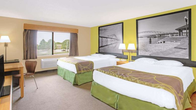 <b>Super 8 Davenport Room</b>. Images powered by <a href="https://iceportal.shijigroup.com/" title="IcePortal" target="_blank">IcePortal</a>.