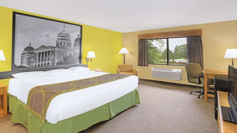 <b>Super 8 Davenport Room</b>. Images powered by <a href="https://iceportal.shijigroup.com/" title="IcePortal" target="_blank">IcePortal</a>.