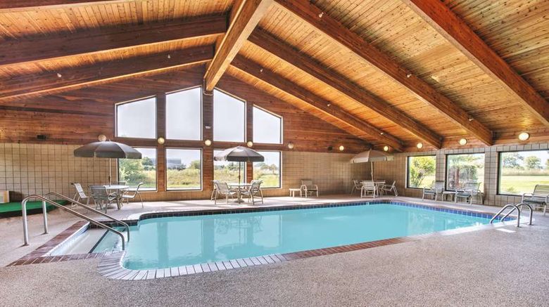 <b>Super 8 Davenport Pool</b>. Images powered by <a href="https://iceportal.shijigroup.com/" title="IcePortal" target="_blank">IcePortal</a>.