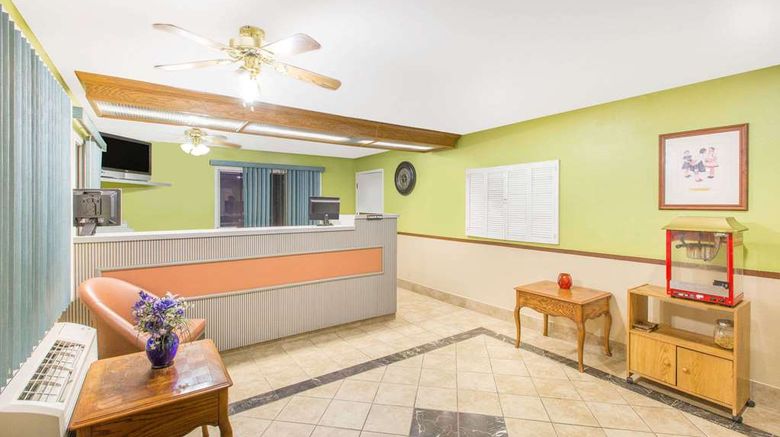 <b>Days Inn by Wyndham Denison IA Lobby</b>. Images powered by <a href="https://iceportal.shijigroup.com/" title="IcePortal" target="_blank">IcePortal</a>.