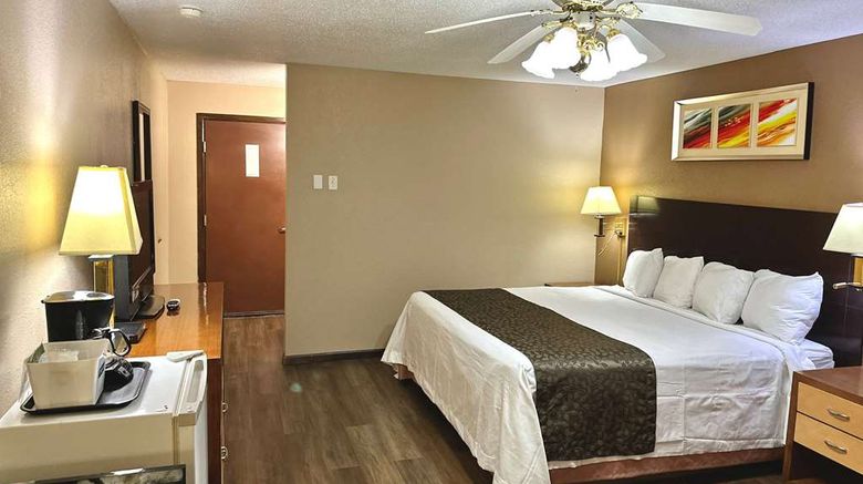 <b>Days Inn by Wyndham Denison IA Room</b>. Images powered by <a href="https://iceportal.shijigroup.com/" title="IcePortal" target="_blank">IcePortal</a>.