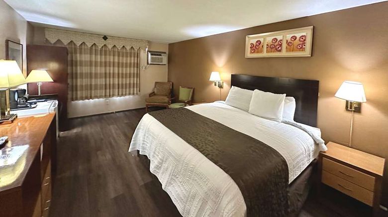 <b>Days Inn by Wyndham Denison IA Room</b>. Images powered by <a href="https://iceportal.shijigroup.com/" title="IcePortal" target="_blank">IcePortal</a>.